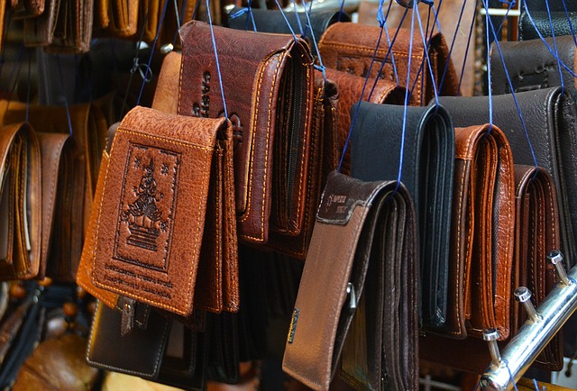 leather wallets display